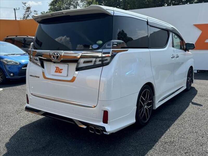 VELLFIRE