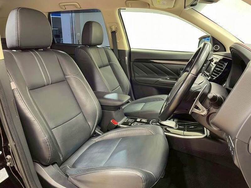 OUTLANDER PHEV