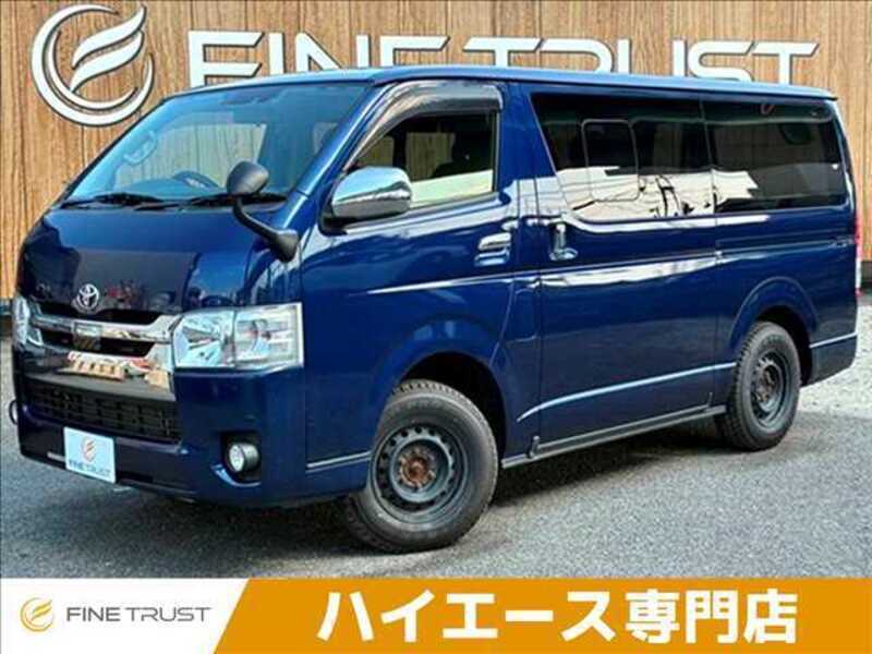 TOYOTA HIACE VAN