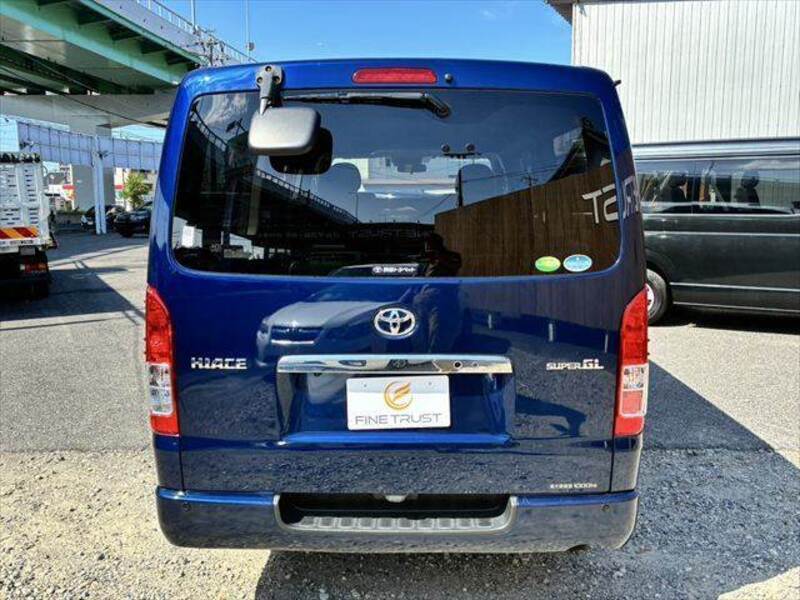 HIACE VAN