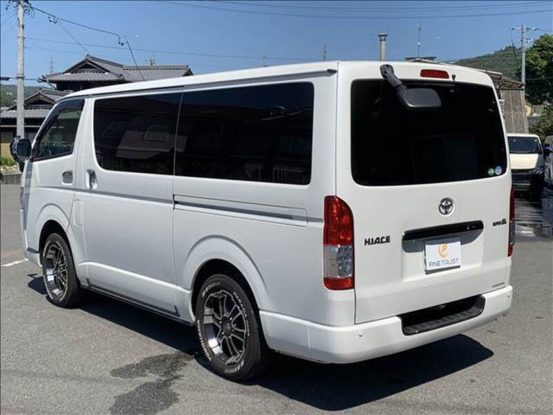 HIACE VAN