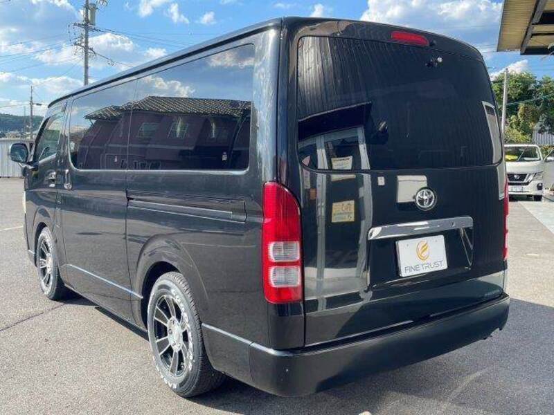 HIACE VAN