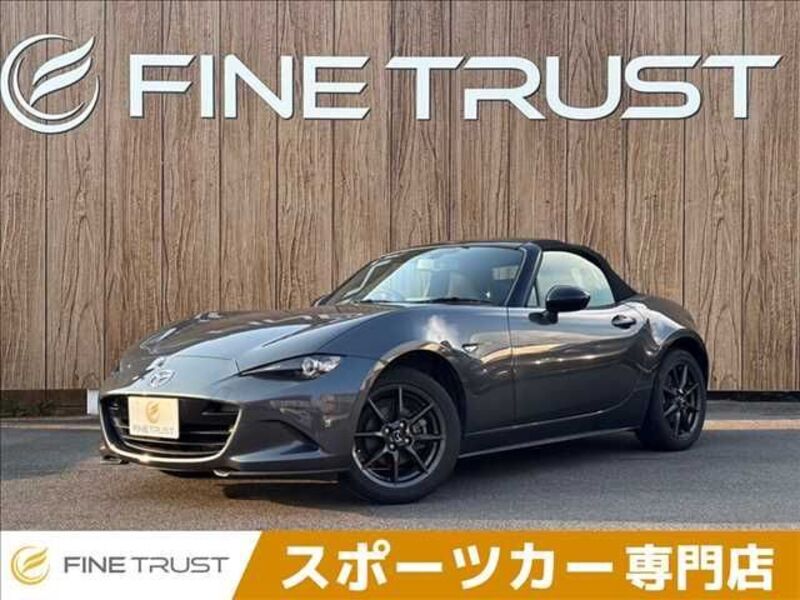 ROADSTER-0