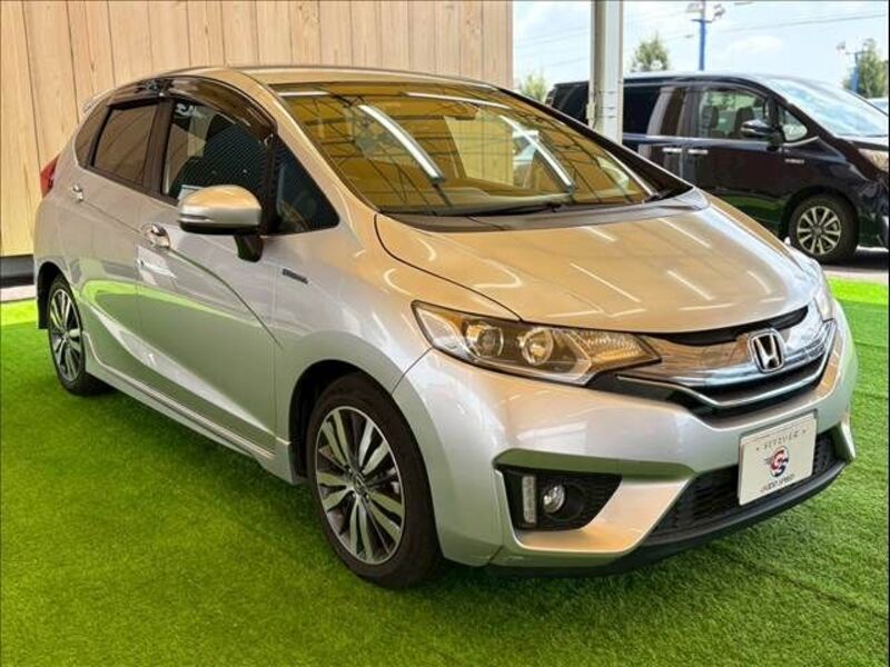 FIT HYBRID