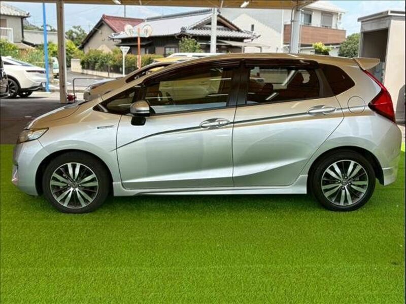 FIT HYBRID