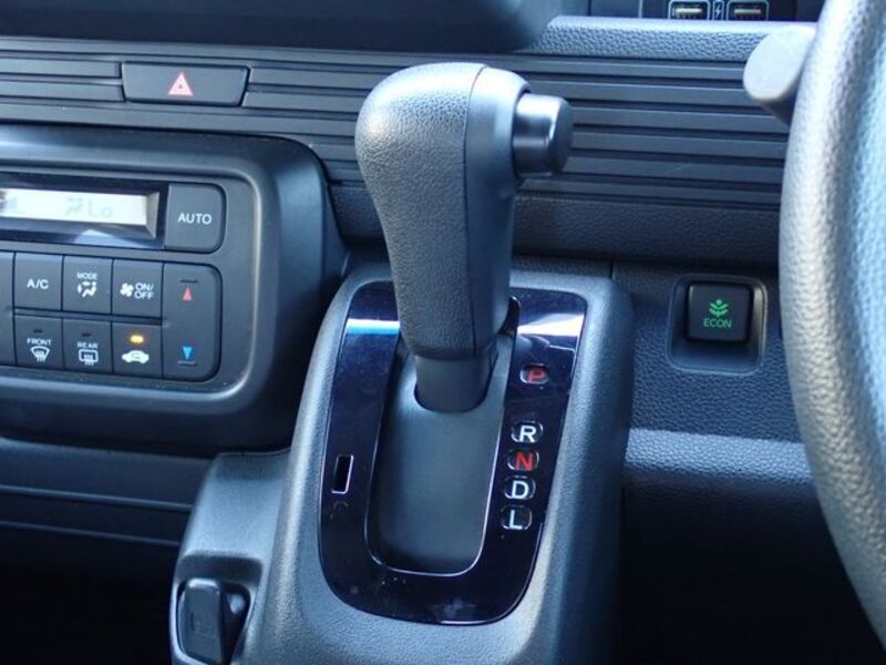 N-VAN