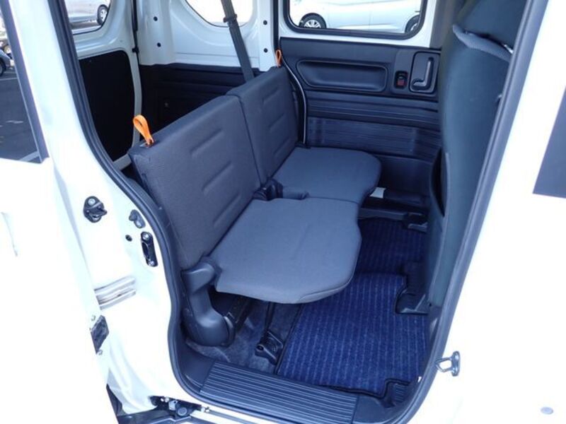 N-VAN