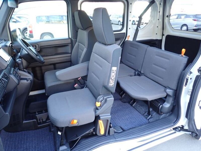 N-VAN