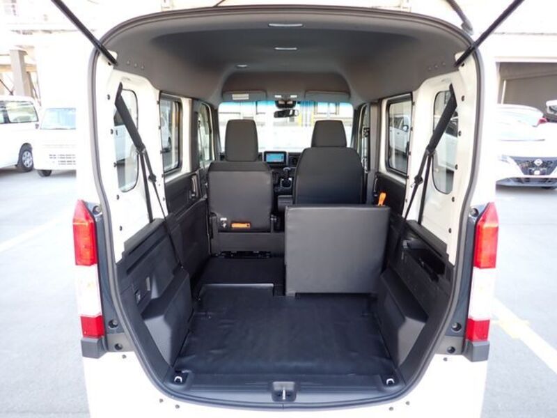 N-VAN