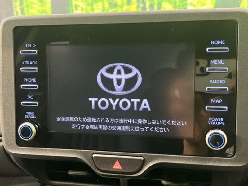YARIS CROSS