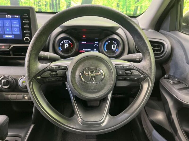 YARIS CROSS