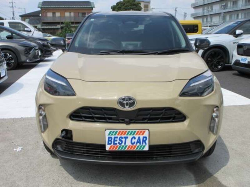 YARIS CROSS