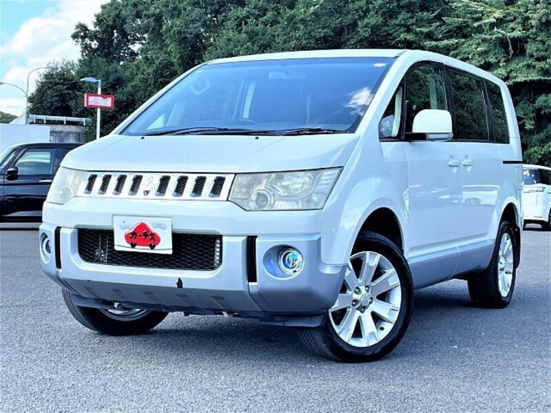 MITSUBISHI DELICA D5