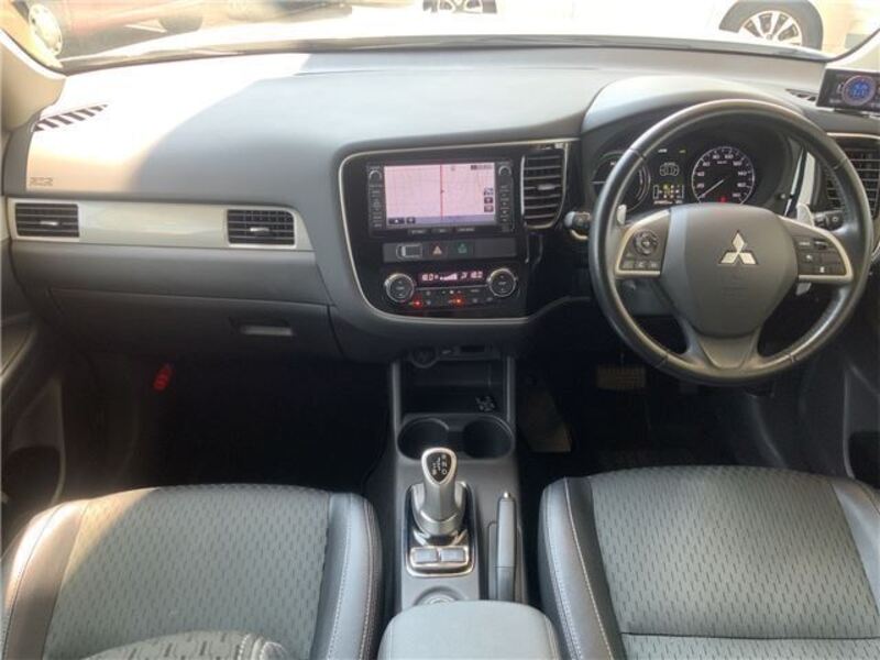 OUTLANDER PHEV