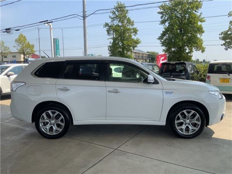OUTLANDER PHEV