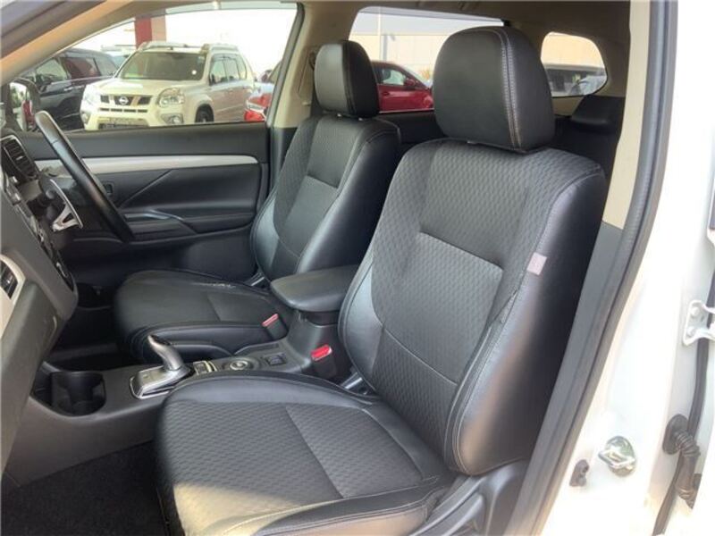 OUTLANDER PHEV