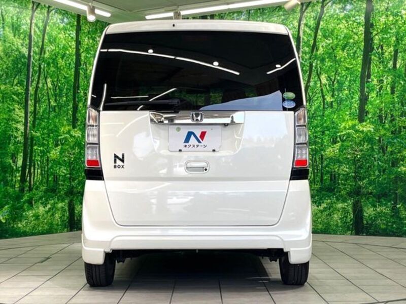 N BOX