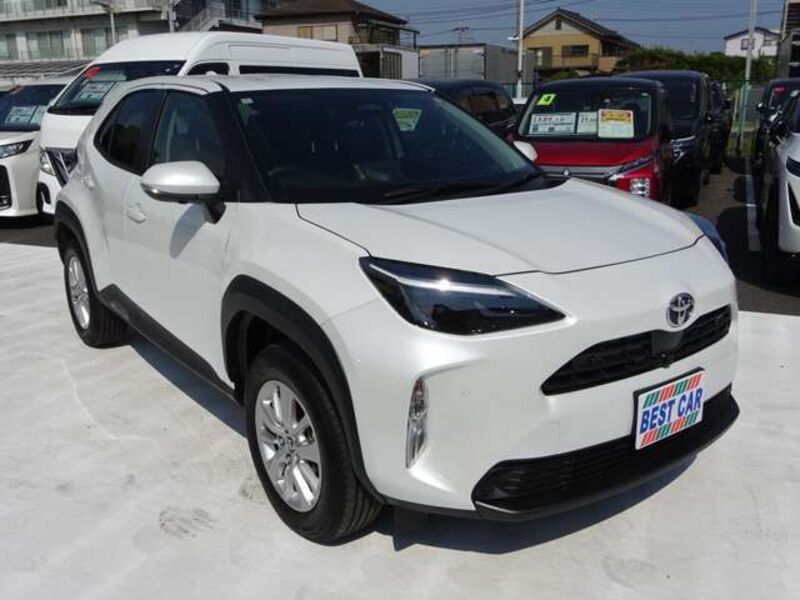 YARIS CROSS