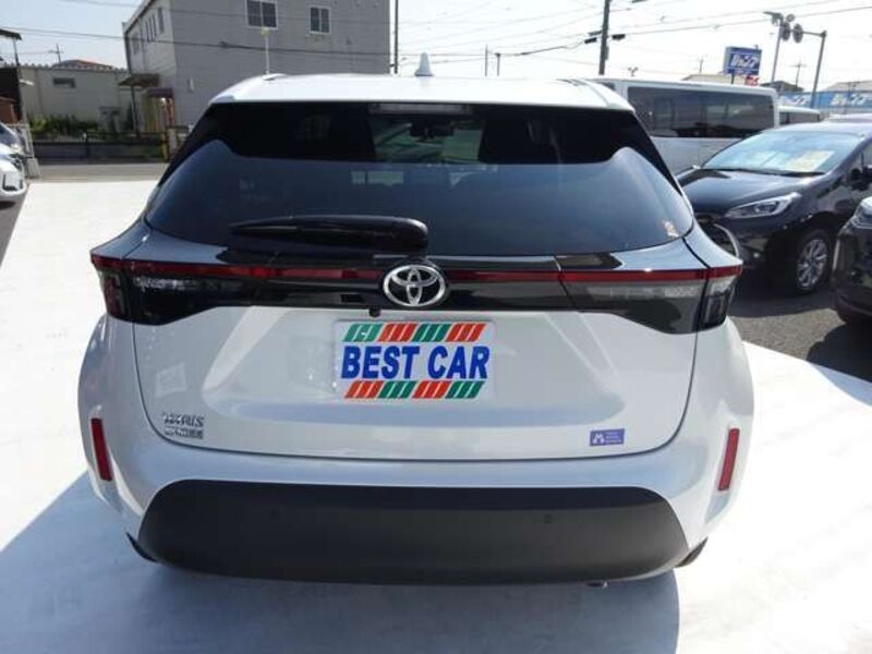 YARIS CROSS