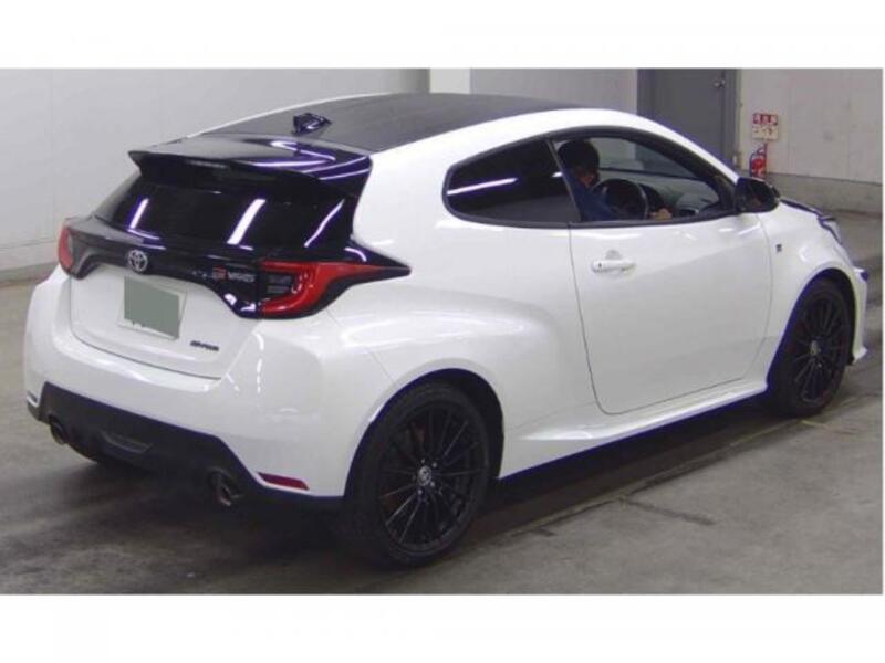 GR YARIS