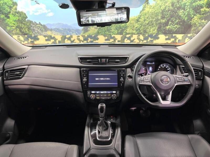 X-TRAIL