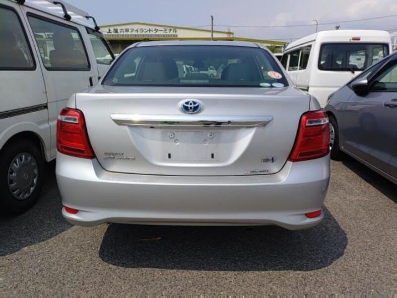 COROLLA AXIO