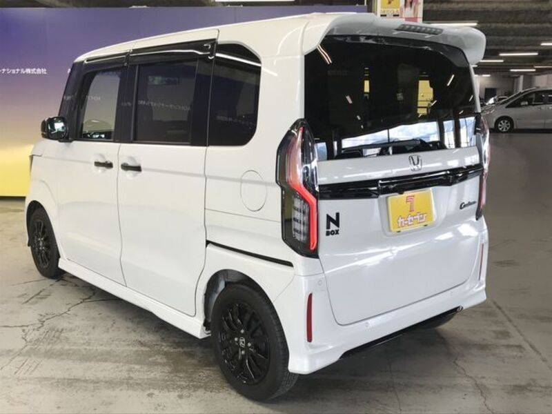 N BOX CUSTOM