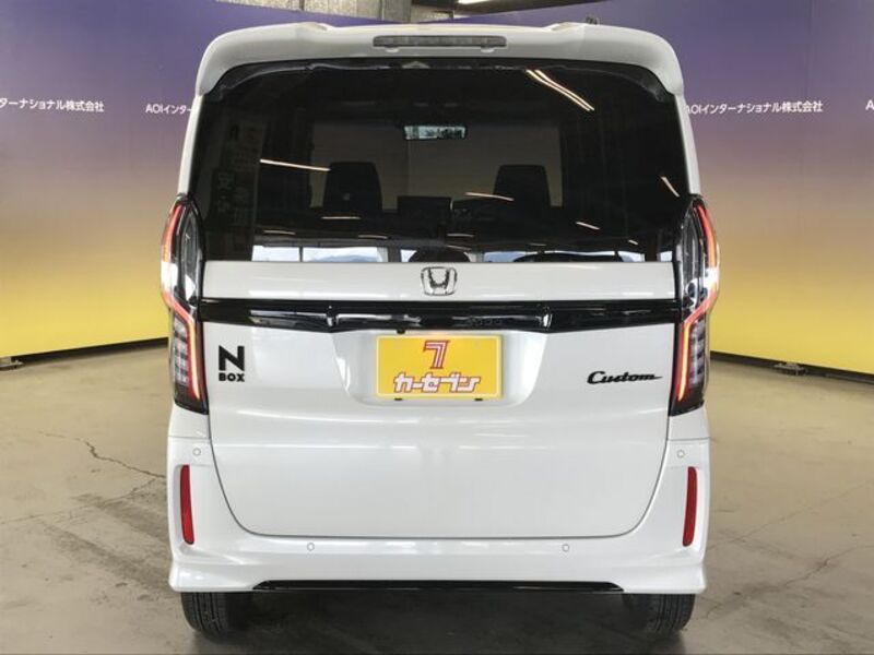 N BOX CUSTOM