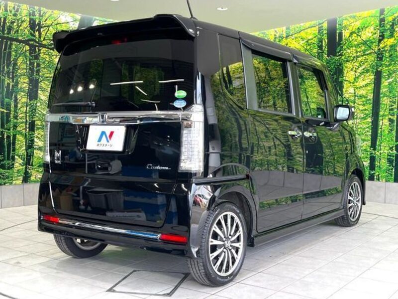 N BOX CUSTOM