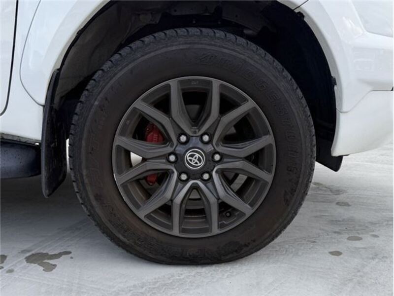 HILUX