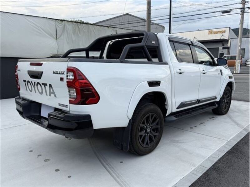 HILUX