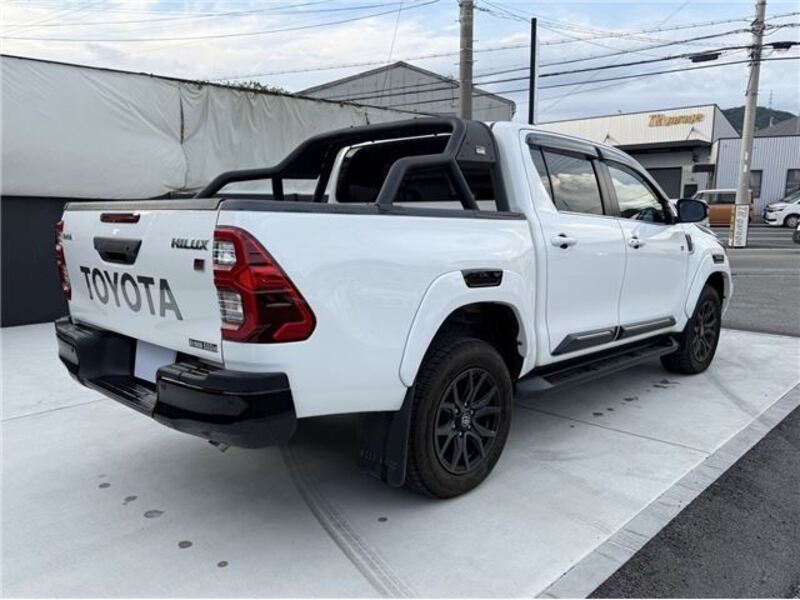 HILUX