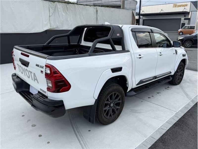 HILUX