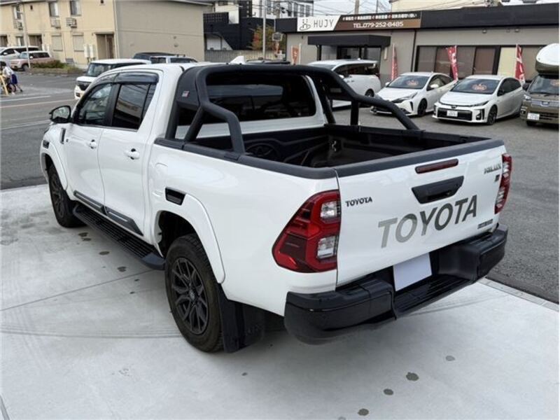 HILUX