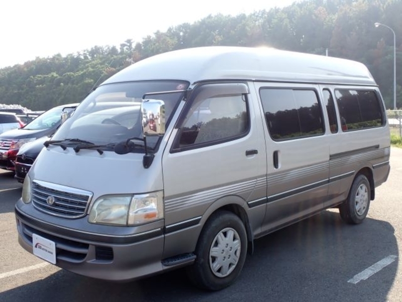 TOYOTA HIACE Wagon