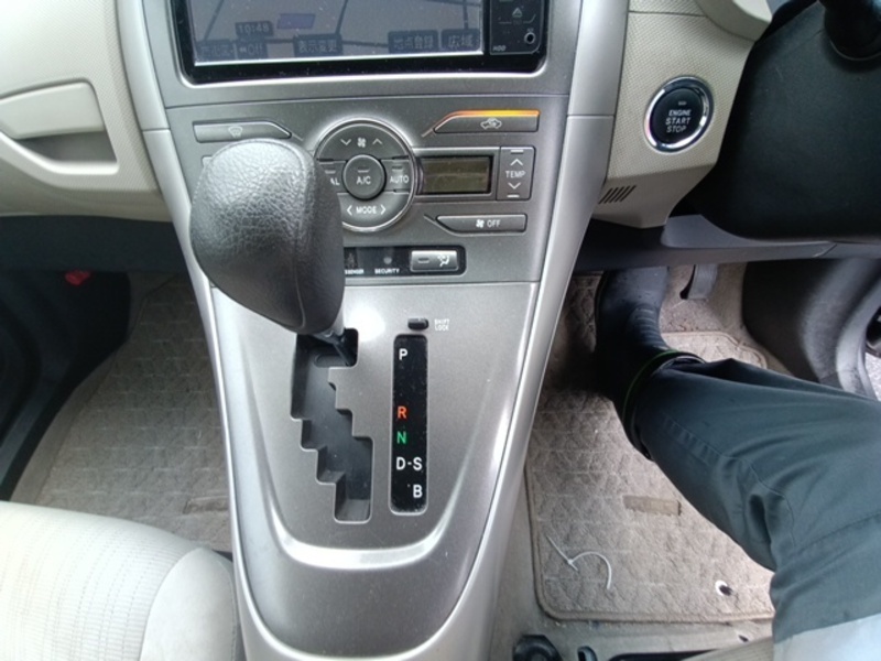 AURIS