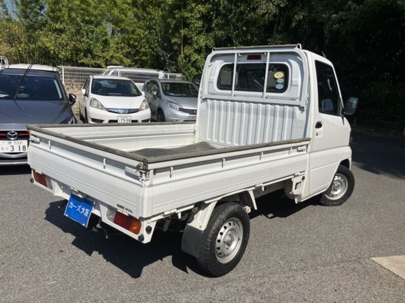 CLIPPER TRUCK