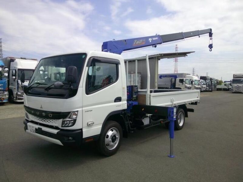 MITSUBISHI CANTER