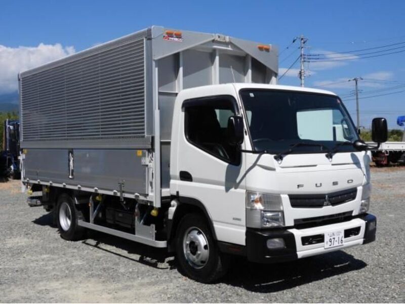 MITSUBISHI CANTER