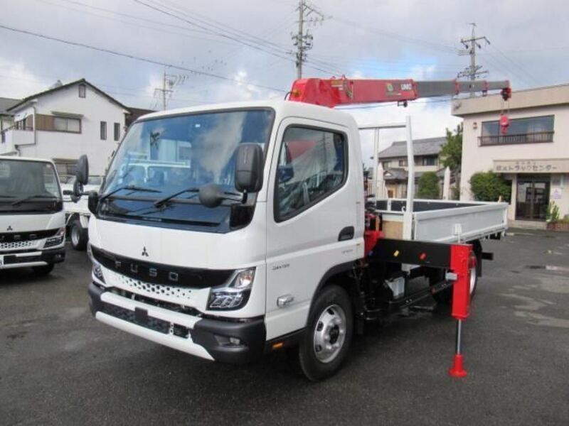 MITSUBISHI CANTER