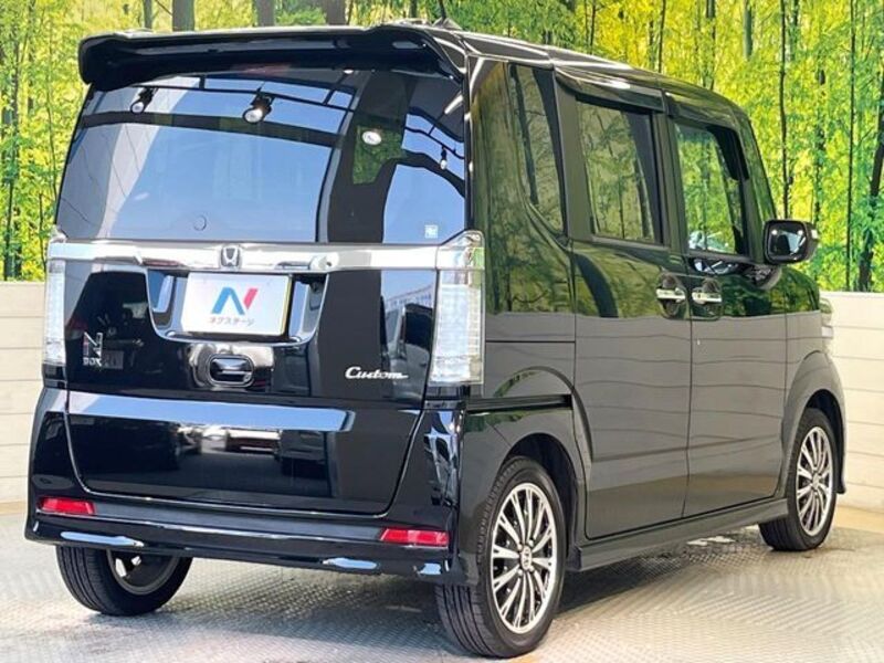 N BOX CUSTOM