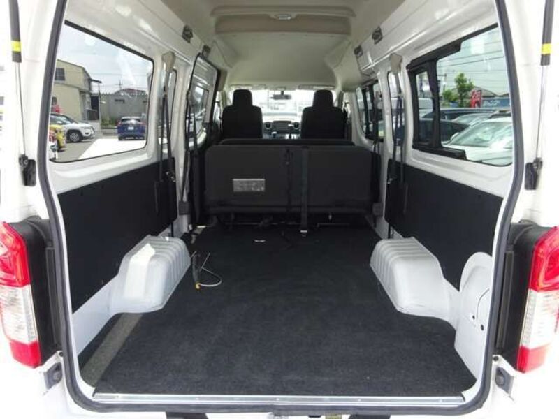 NV350 CARAVAN