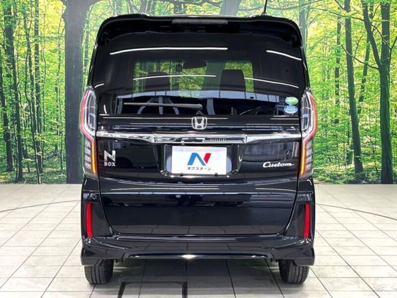 N BOX CUSTOM