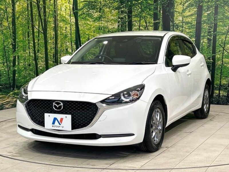 MAZDA2
