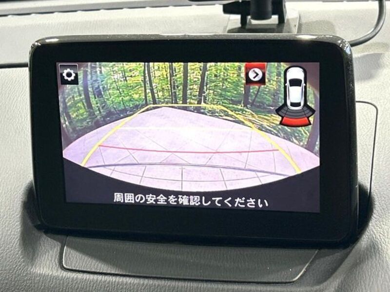 MAZDA2
