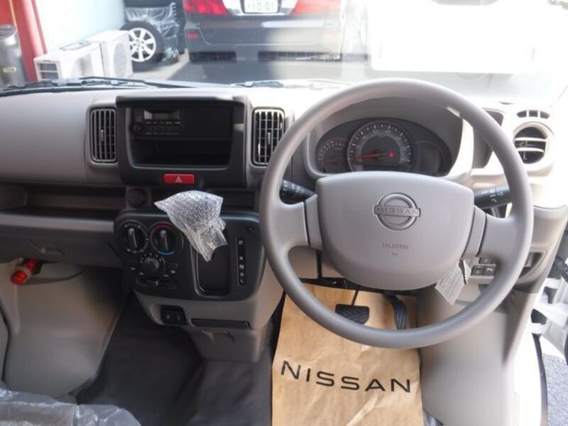 CLIPPER VAN