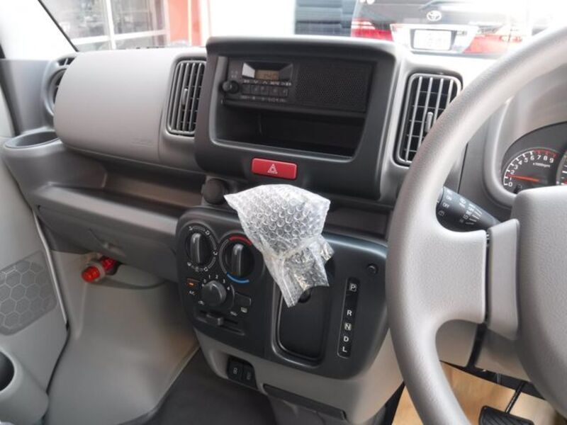 CLIPPER VAN