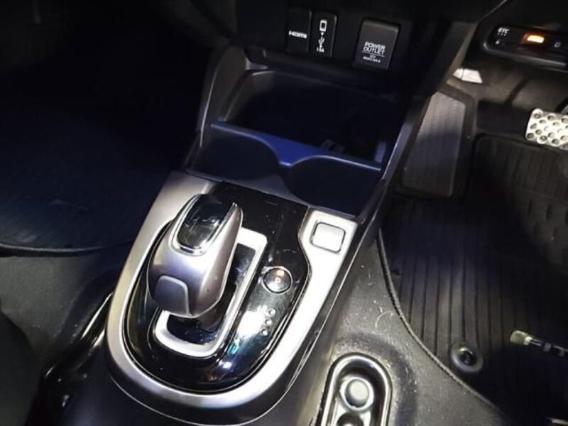 FIT HYBRID