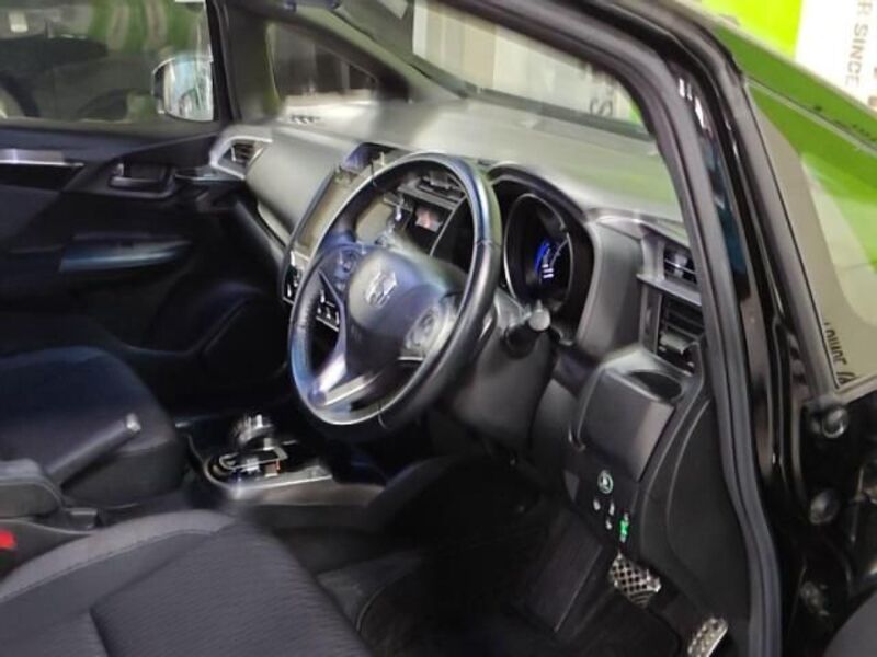 FIT HYBRID