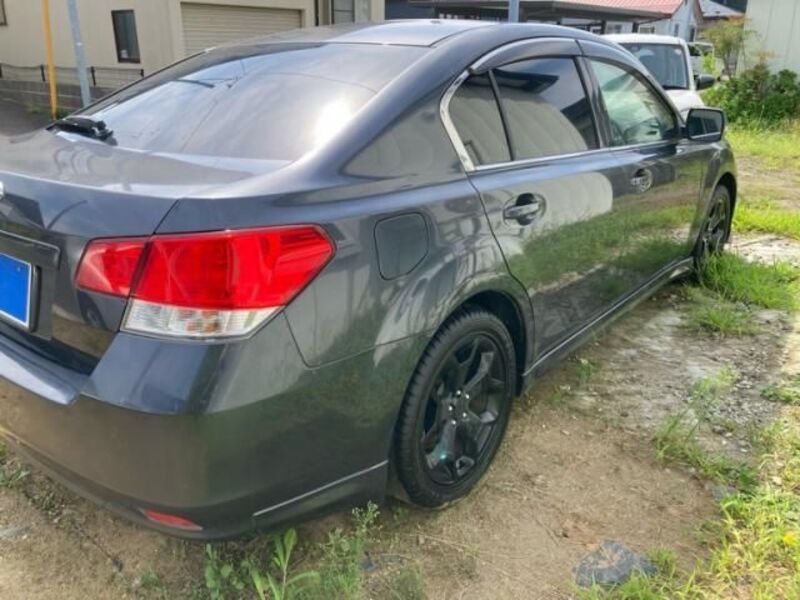 LEGACY B4